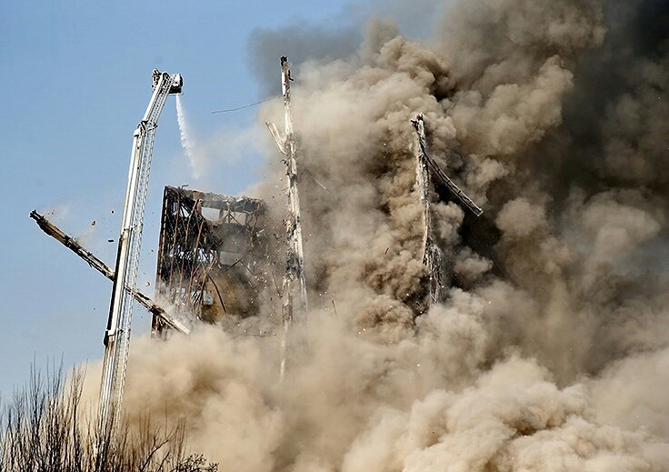 چه بر سر ساختمان پلاسکو آمد؟ تخریب پیش رونده عامل اصلی فرو ریختن ساختمان پلاسکو